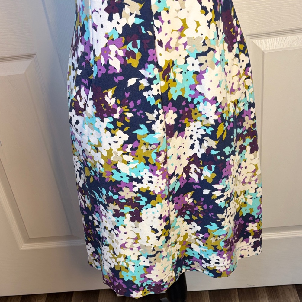 Lands' End Sleeveless Floral Midi Dress in Purple, White and Teal size 6 - Picture 3 of 15